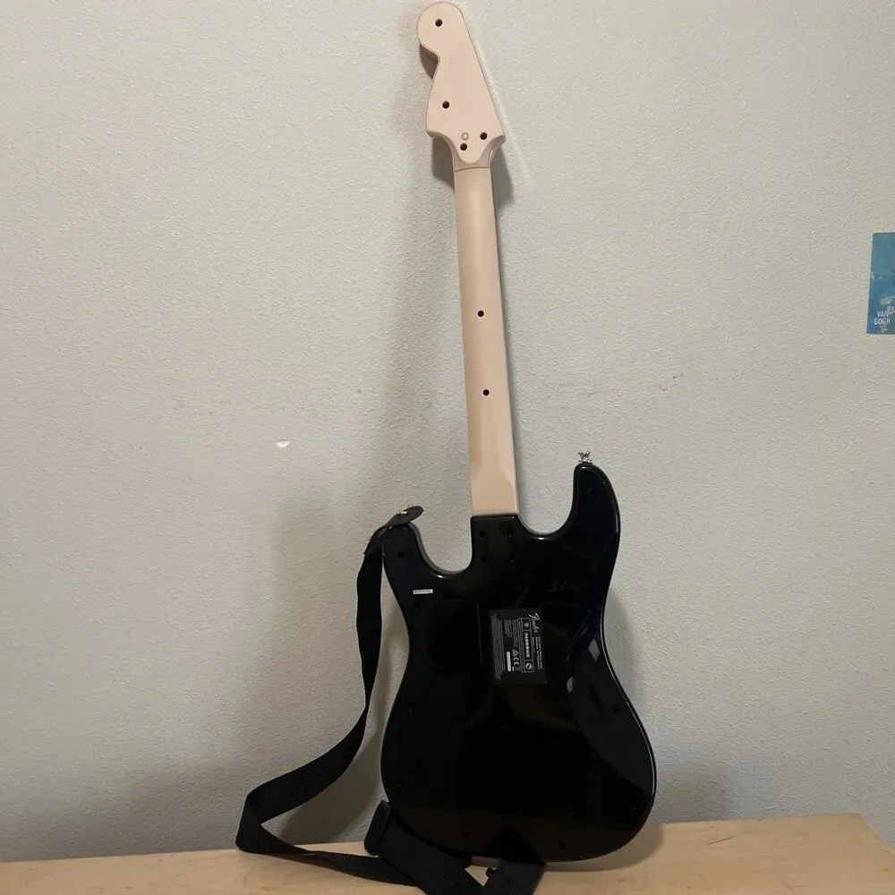 PS4 RockBand 4 Harmonix Fender Stratocaster Bluetooth Guitar